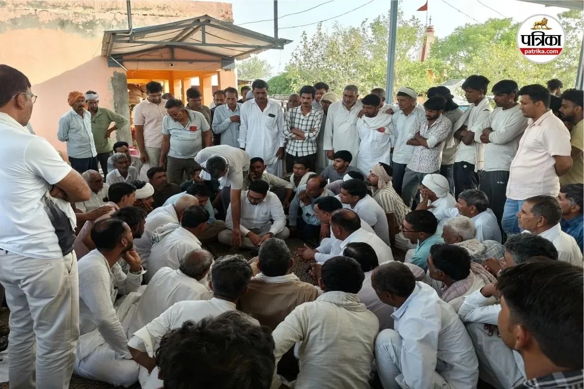 सिद्धमुख कृषि मंडी में किसानों का धरना