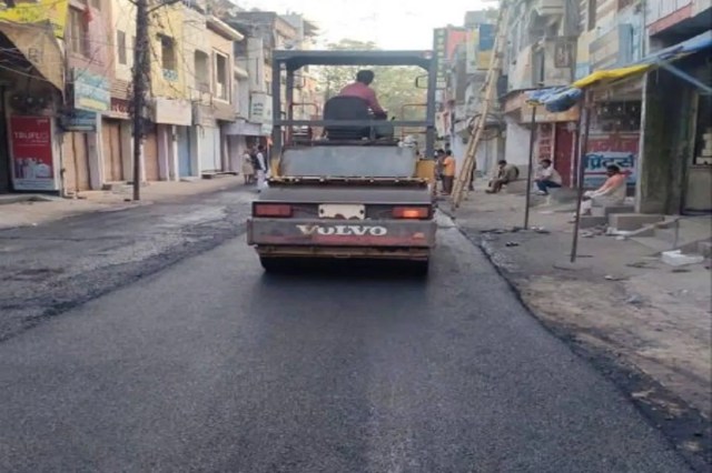 Ambikapur road, Road politics