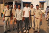 Robbery in Ambikapur, loot with auto driver, 2 robbers arrested