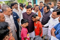 CM Mohan Yadav became emotional meeting Jabalpur Cruise Accident victims and their families mp news