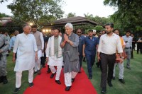कैबिनेट विस्तार से पहले बड़े नेताओं की मौजूदगी ने दिए नए राजनीतिक संकेत (फोटो सोर्स : भाषा WhatsApp News Group)