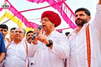 Sawai Madhopur Kushalidarrah Gurjar Martyr Statue Dispute Vijay Bainsla Update