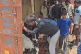 Kaushambi truck Accident goat loot