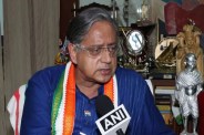 Congress MP Shashi Tharoor speaking to media during election results day, referencing Shakespeare’s Julius Caesar and commenting on the integrity of the Election Commission while discussing political alliances and election outcomes in India.
