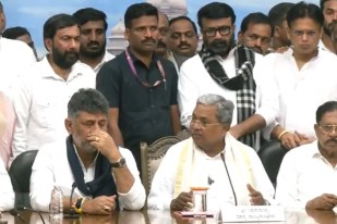 karnataka cm Siddaramaiah resigned