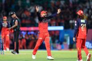 virat kohli celebrating