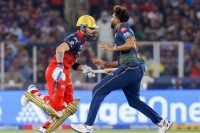 Virat Kohli and Mohammad Siraj