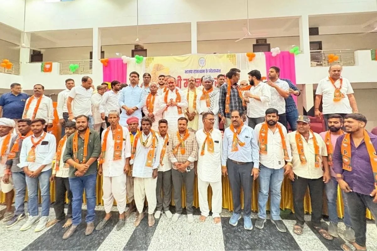 Rajasthan Congress Gogunda Saira Sarpanch Join BJP