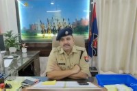 घटना की जानकारी देते डीसीपी सिटी, फोटो सोर्स- आगरा पुलिस