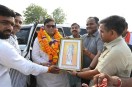 रतन खेड़ा चौराहे पर स्वागत करते समर्थक, फोटो सोर्स- X कैलाश राजपूत