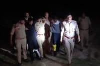 पुलिस मुठभेड़ में शामिल लुटेरे, फोटो सोर्स- उन्नाव पुलिस