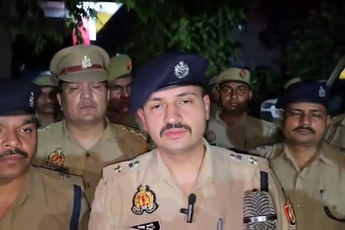 पुलिस अधीक्षक औरैया, फोटो सोर्स- औरैया पुलिस
