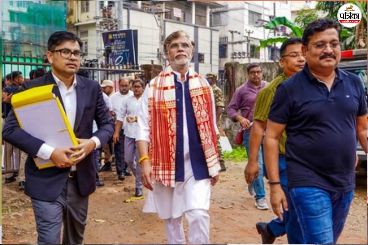 Passport विवाद में गुवाहाटी पहुंचे पवन खेड़ा, कांग्रेस नेता ने कहा था- CM हिमंता की पत्नी के पास 3 पासपोर्ट