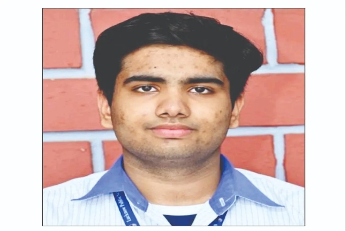 इतिहास, अंग्रेजी और संगीत में पाए शत-प्रतिशत अंक, पूरे जिले में खुशी का माहौल (फोटो सोर्स : भाषा WhatsApp News Group)