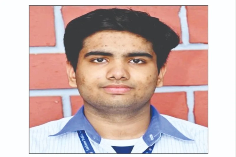 इतिहास, अंग्रेजी और संगीत में पाए शत-प्रतिशत अंक, पूरे जिले में खुशी का माहौल (फोटो सोर्स : भाषा WhatsApp News Group)