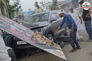 bijnor car bike accident child death