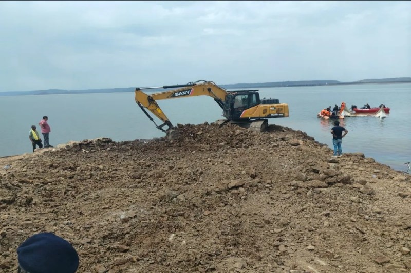 Jabalpur Tragedy: Cruise boat submerged in 20-foot-deep water