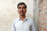 villager asked Union Minister hand pump but officials handed him belt MP News