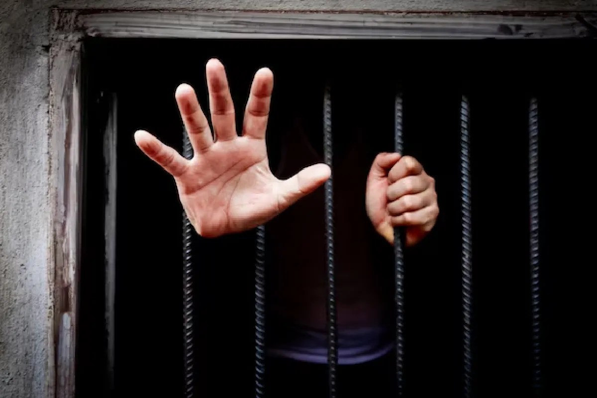 19 year old prisoner was subjected to unnatural acts in ratlam jail mp news