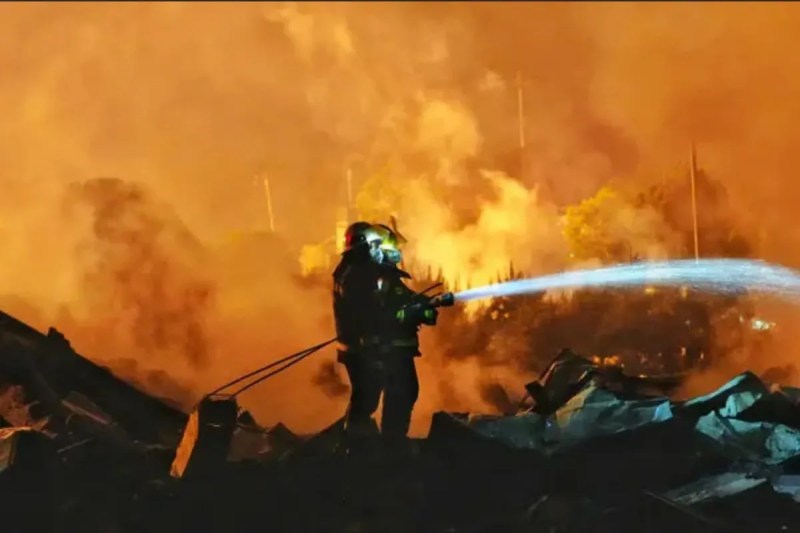 Fireworks factory explosion in china