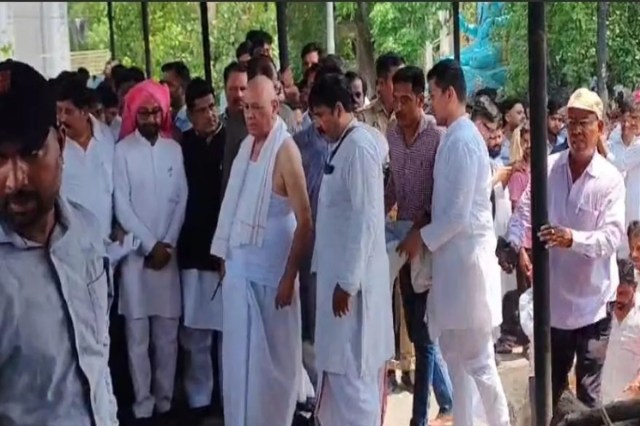 
Prateek Yadav Baikunth Dham Final Journey