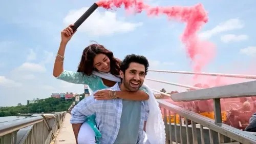 Lakshya Lalwani Ananya Panday chemistry