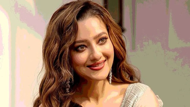 Madalsa Sharma bikini incident