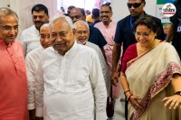 former cm Nitish Kumar In JDU office