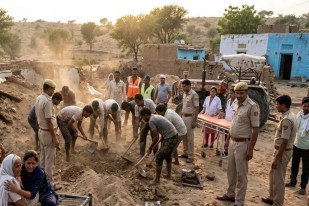 tragic accident in kaushambi three killed as earthen mound collapses up news