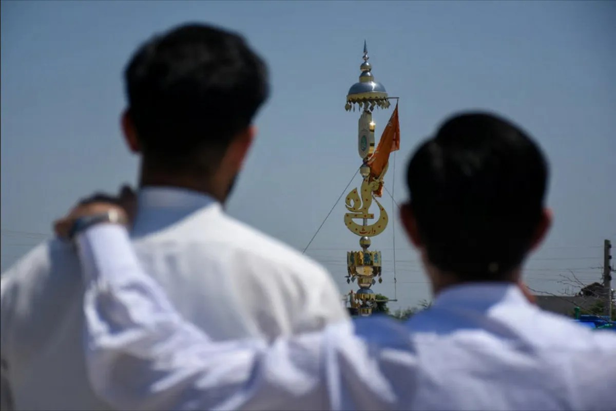 Pakistani shia muslims being deported from UAE