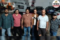 Police raid gambling den midnight