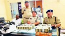 बालोद जिले में अवैध गतिविधियों पर अंकुश लगाने के लिए चलाए जा रहे अभियान के तहत पुरूर थाना पुलिस ने कार्रवाई की है। पुलिस ने एनएच-30 मार्ग पर एक चारपहिया वाहन 65 लाख रुपए नकद बरामद कर जब्त किया है।