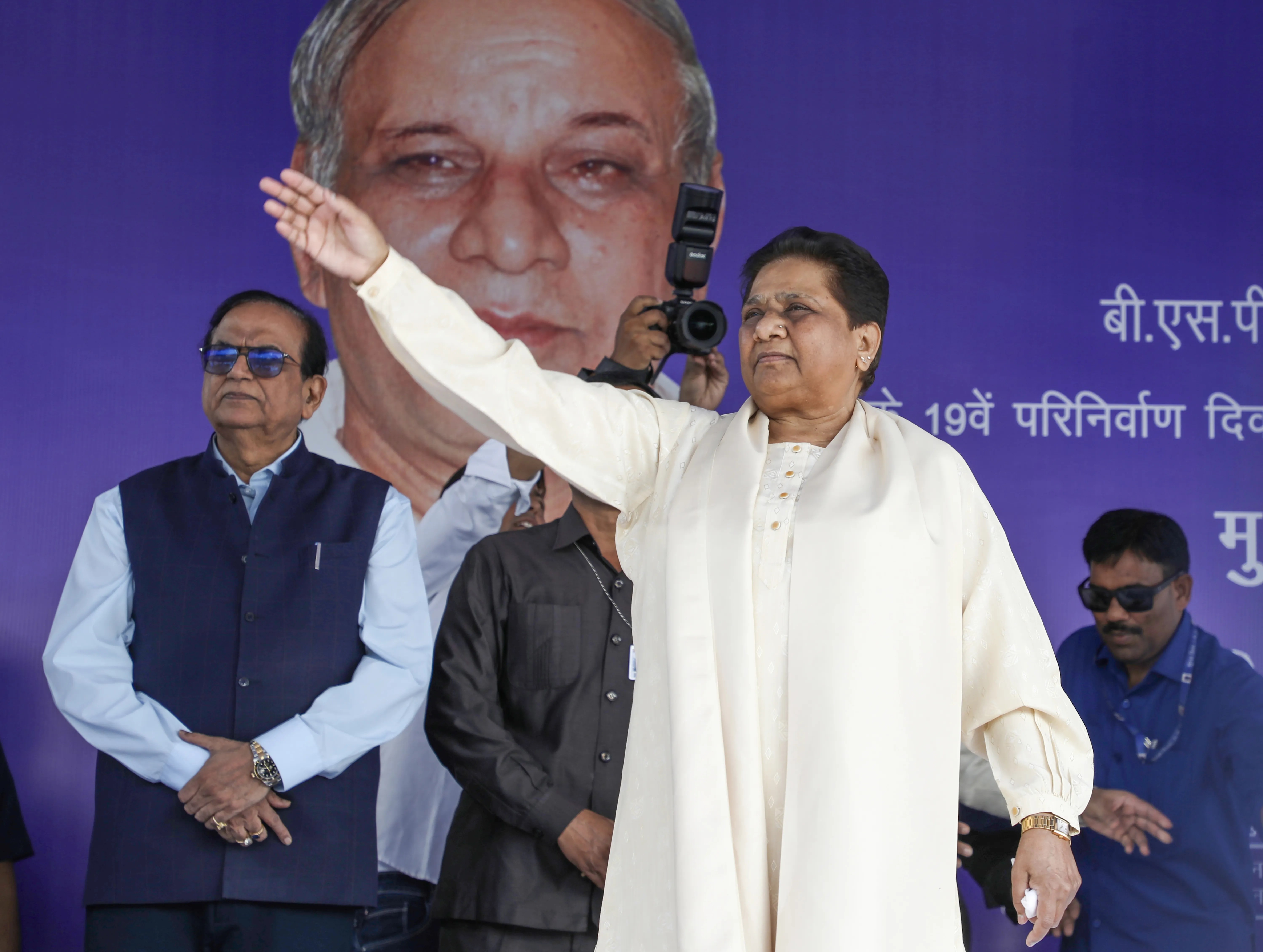 bsp mission 2027 mayawati targets opposition parties dalit vote bank up chunav