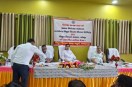 अधिकारियों के साथ समीक्षा करती MD रिया केजरीवाल फोटो सोर्स बिजली विभाग