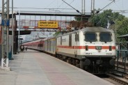 ट्रेन की सांकेतिक तस्वीर फोटो जेनरेट AI