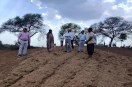 नर्मदा तट पर मिट्टी के कटाव को रोकने और हरित क्षेत्र विकसित करने नर्मदा समृद्धि परियोजना के तहत तैयारियां शुरू कर दी गई हैं। जनपद गोटेगांव की ग्राम पंचायत करेली कला एवं खोबी के ग्राम जोझा में नर्मदा तट से लगी चिन्हित 57 एकड़ भूमि को सीमेंट के पोल से सुरक्षित किया जाएगा ताकि भविष्य में अतिक्रमण न हो।