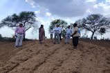 नर्मदा तट पर मिट्टी के कटाव को रोकने और हरित क्षेत्र विकसित करने नर्मदा समृद्धि परियोजना के तहत तैयारियां शुरू कर दी गई हैं। जनपद गोटेगांव की ग्राम पंचायत करेली कला एवं खोबी के ग्राम जोझा में नर्मदा तट से लगी चिन्हित 57 एकड़ भूमि को सीमेंट के पोल से सुरक्षित किया जाएगा ताकि भविष्य में अतिक्रमण न हो।