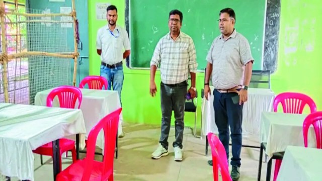 उप जिला निर्वाचन अधिकारी चंद्रकांत कौशिक ने बताया कि पलारी स्थित शासकीय कन्या उच्चतर माध्यमिक विद्यालय में मतगणना कक्ष बनाया गया है। मतगणना सुबह 9 बजे से प्रारंभ होगी।