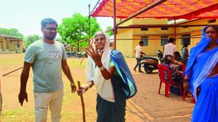 नवगठित नगर पंचायत पलारी में पहली बार हुए चुनाव को लेकर मतदाताओं व नगरवाशियों में उत्साह नजर आया। सुबह से लेकर शाम तक बढ़ चढ़कर मतदान किया।