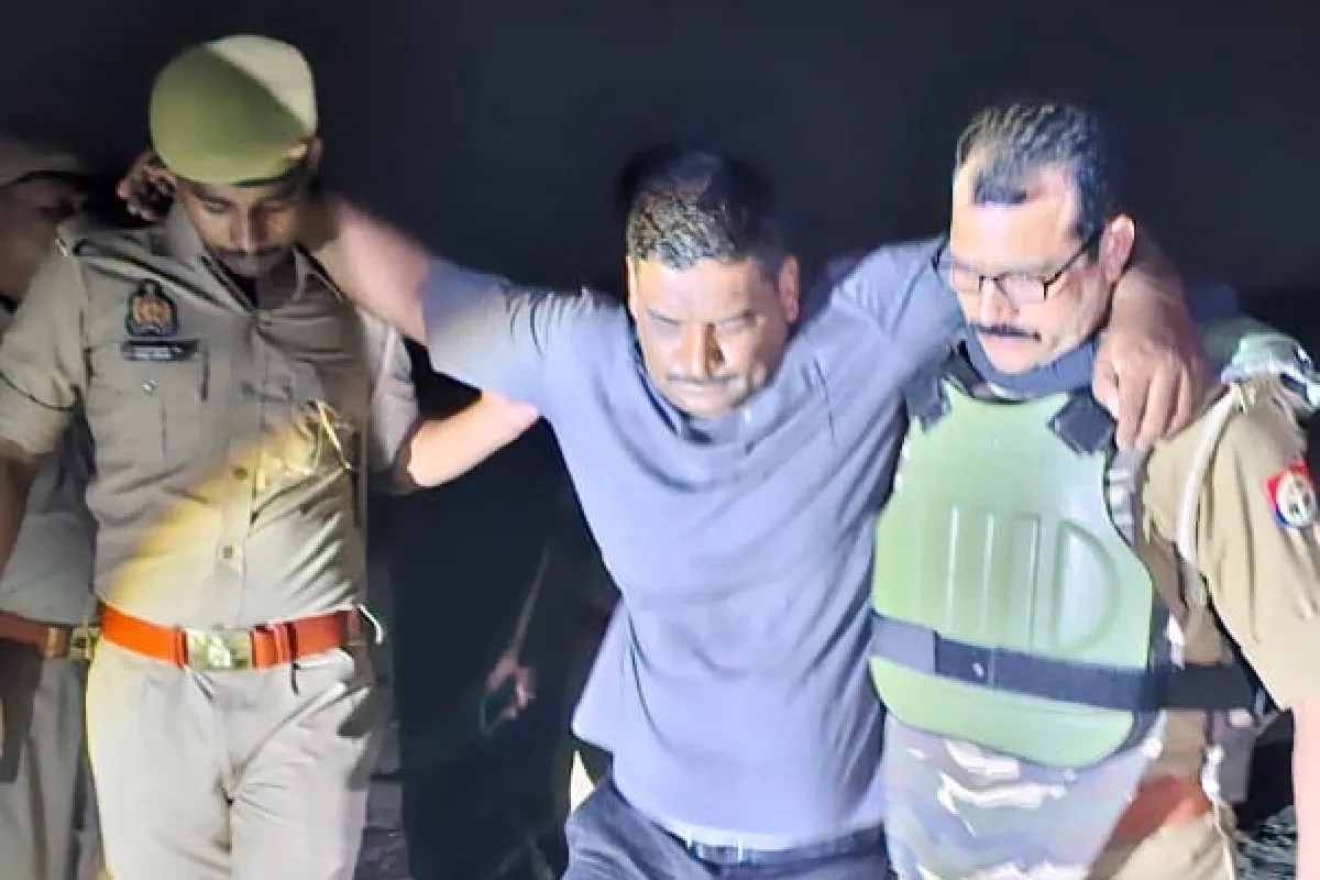 Encounter in azamgarh