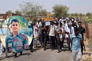 Indian Army soldier dies