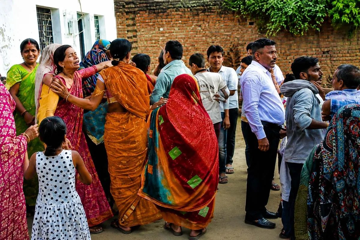 death of man in road accident has left village in state of shock kaushambi news