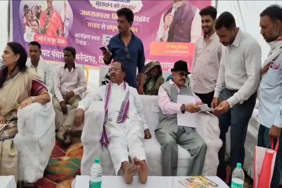 Minister Video Viral: सुशासन तिहार है तो क्या हुआ, आराम भी ज