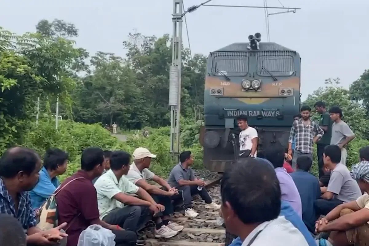 NLFT-ATTF Protest Rail Blockade
