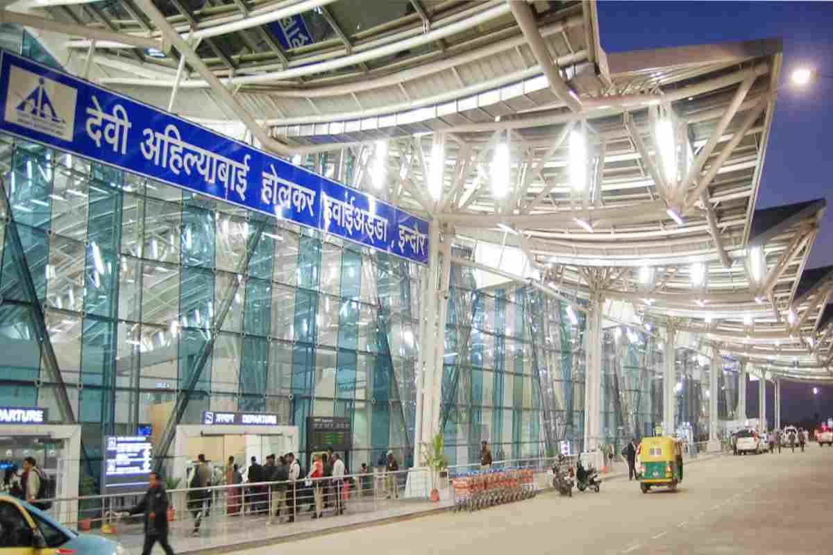Indore Airport Flight:यात्री संख्या 40 हजार कम हुई (Photo Source - Patrika)