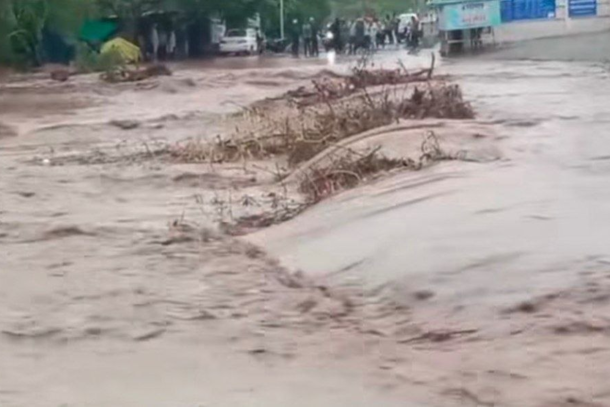 MP Monsoon Update Heavy Rain Alert in 33 districts Burhanpur Weather