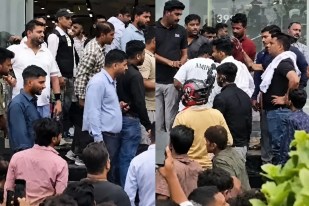Noida Showroom Fight