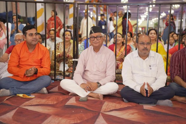 
Swami Rambhadracharya: लखनऊ की पहचान नवाबों से नहीं, लक्ष्मण से है : स्वामी रामभद्राचार्य
