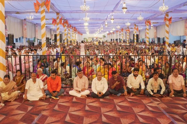 
Swami Rambhadracharya: लखनऊ की पहचान नवाबों से नहीं, लक्ष्मण से है : स्वामी रामभद्राचार्य