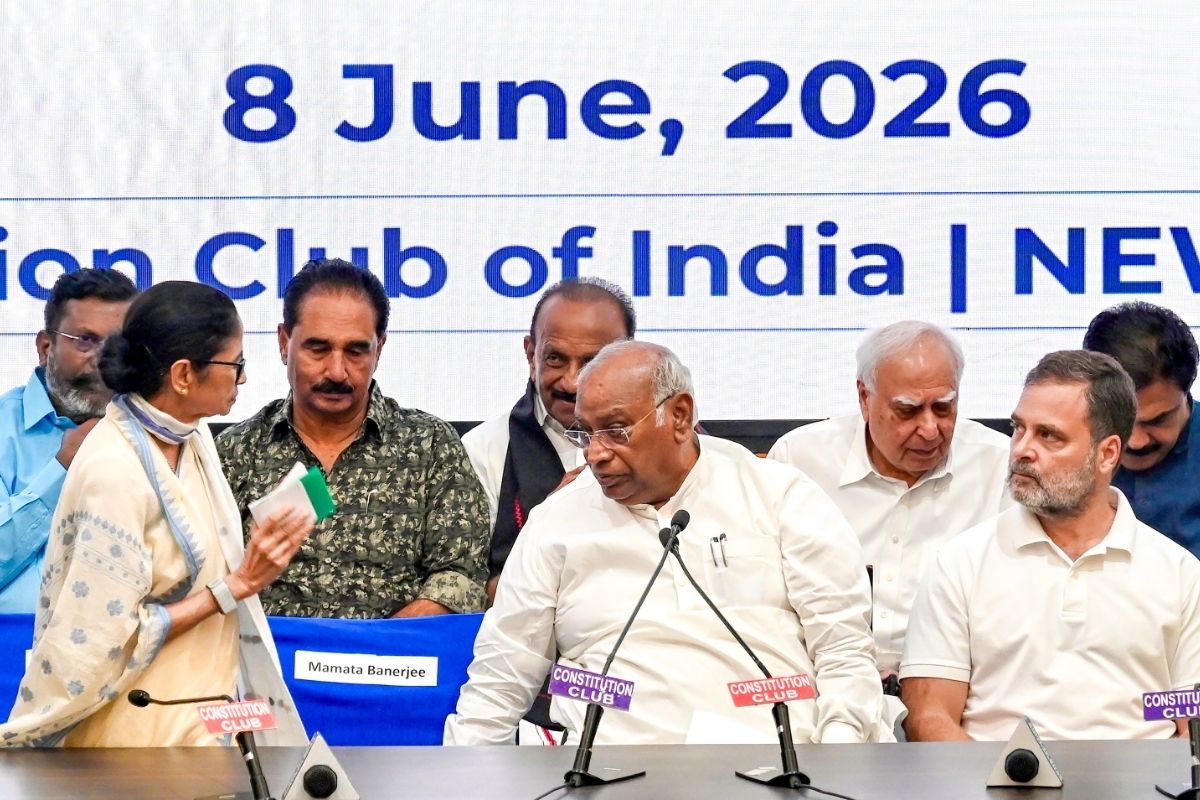 TMC Crisis: टीएमसी में टूट पर अब कांग्रेस ने ममता बनर्जी पर 